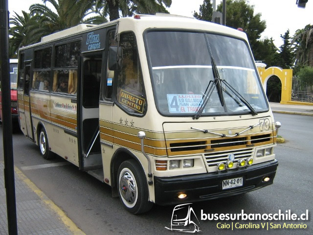 Taxibuses San Antonio | CAIO Carolina V - M. Benz LO-812
